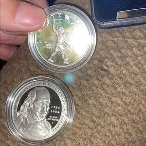 2 ULTRA CAMEO(RARE) 2006-P 2 Benjamin Franklin Silver$1 Dollar’s only250,000made